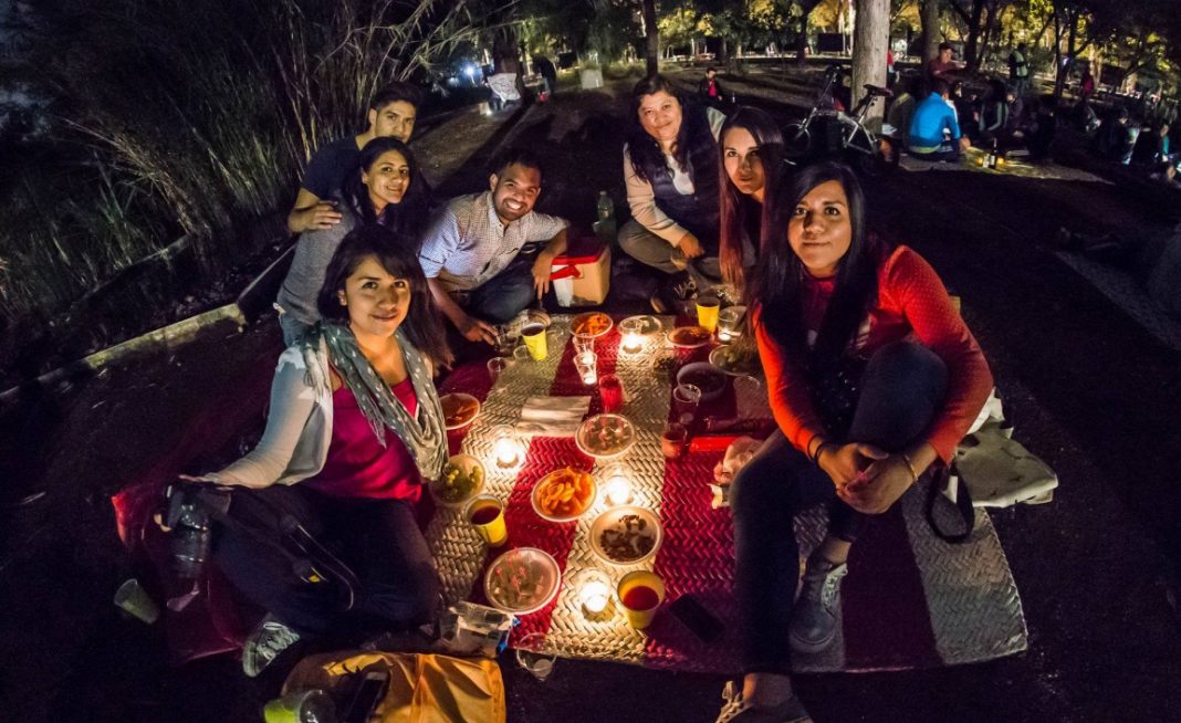 Vive el Picnic Nocturno de la CDMX este sábado, 12 de agosto